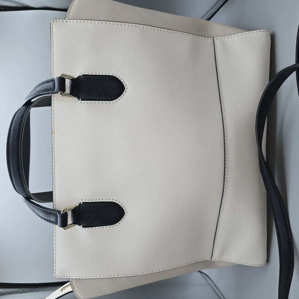 Kate Spade Cream and Black Tote with Detachable Strap - Picture 6 of 11